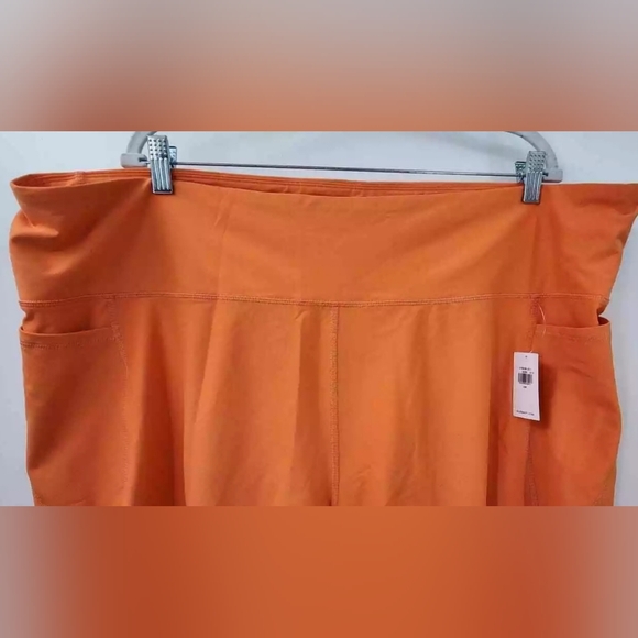 Old Navy High Rise Power Soft Bike Short, Orange, 4X - Picture 3 of 9